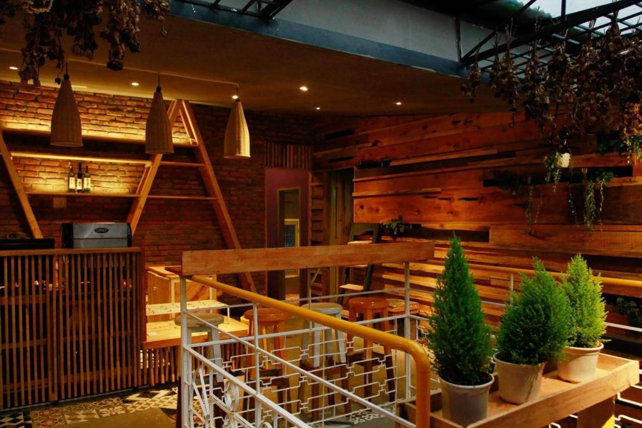 Gaia Hostel Da Lat Exterior photo